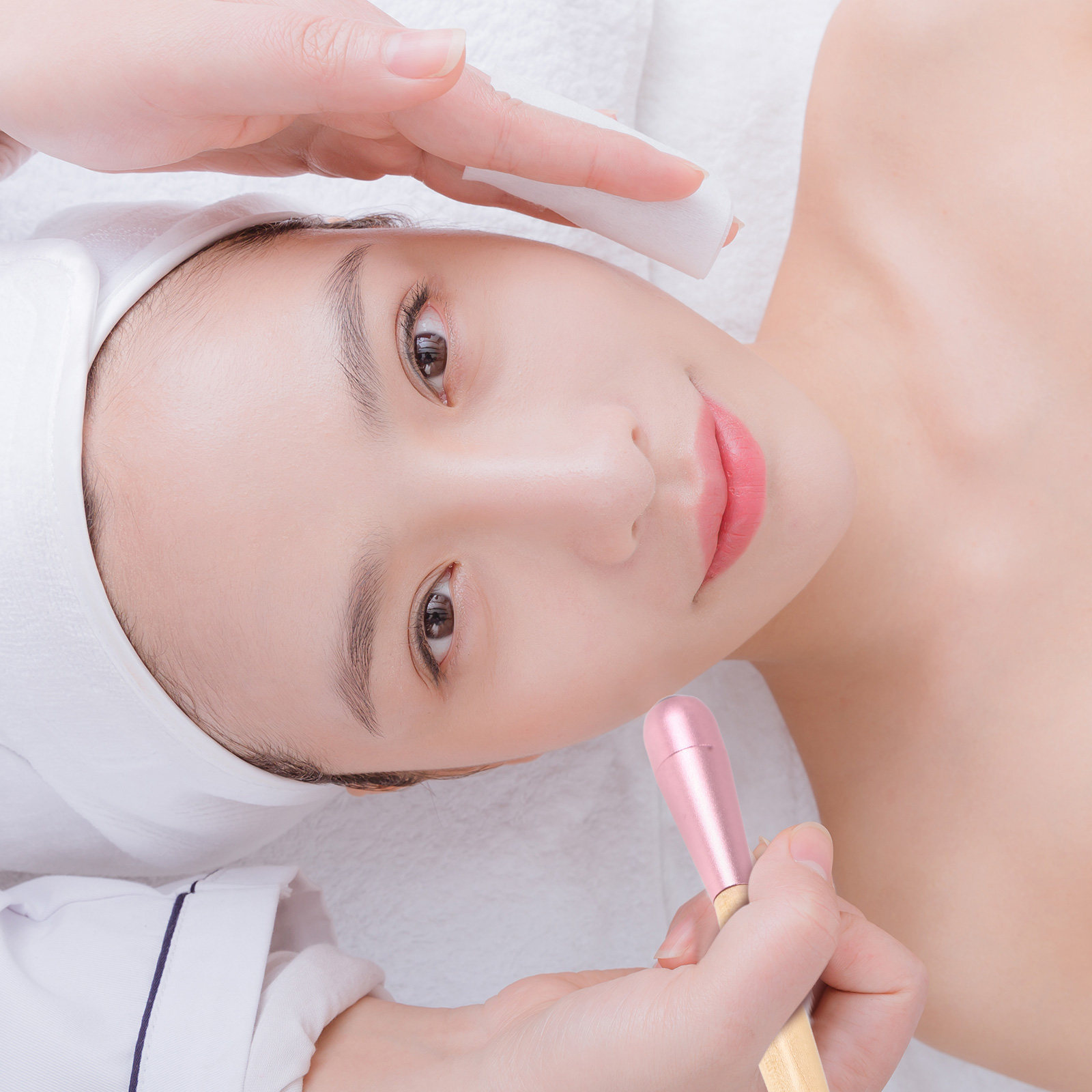 أداة تدليك الوجه والعينين من ا - مراجعة Face Ice Roller Puffiness وسعره
