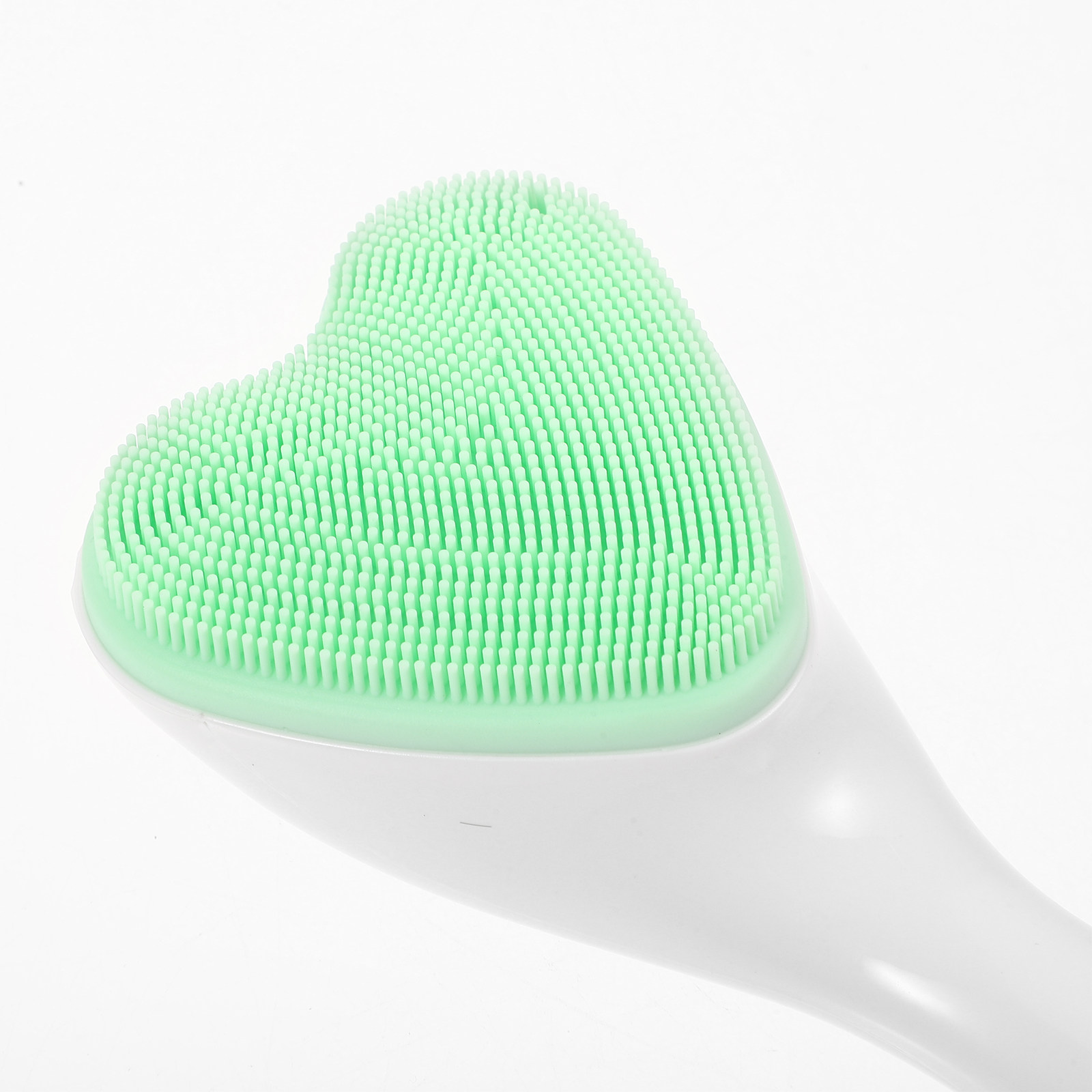 فرشاة تنظيف الوجه المصنوعة من  - مراجعة Silicone Face Scrubber Electric وسعره